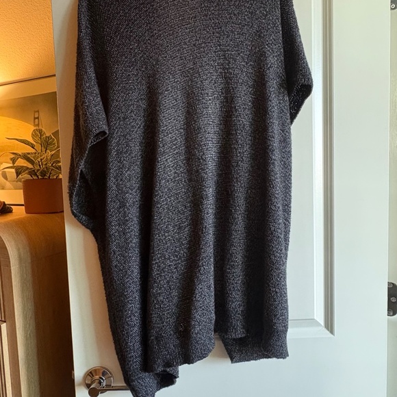 Aritzia Community Ionic Cardigan - Picture 2 of 2